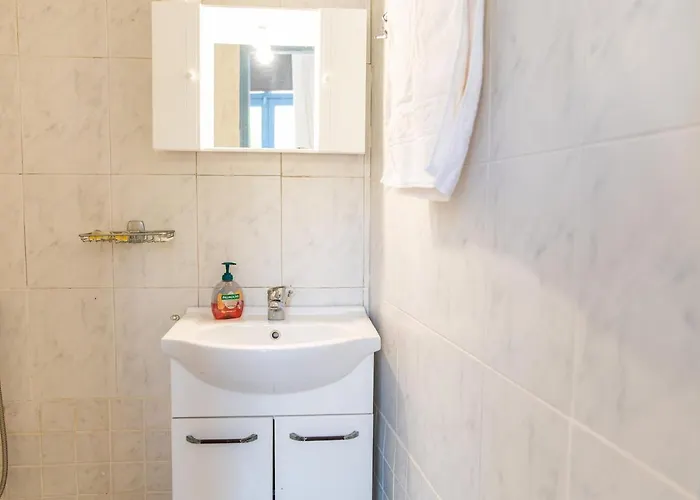 Imerios Nisyrian House * Mandrákion