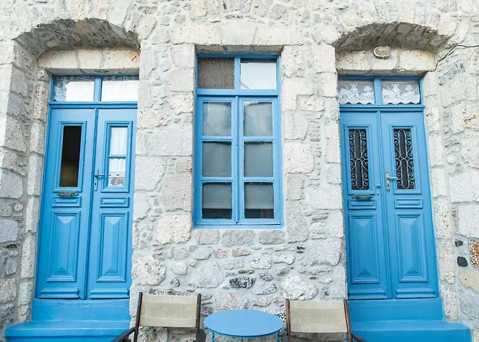 Imerios Nisyrian House Mandrákion