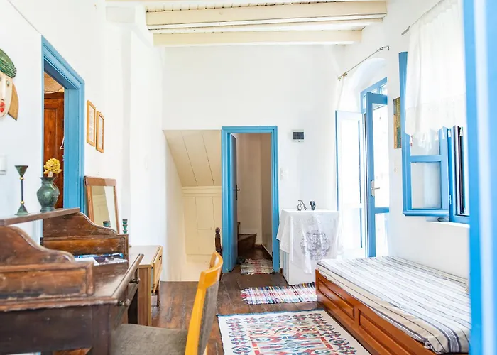 Imerios Nisyrian House Mandrákion