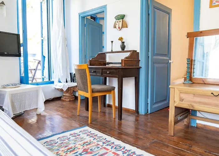 Imerios Nisyrian House Mandrákion