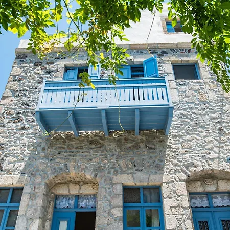 Imerios Nisyrian House بيت للعطل *