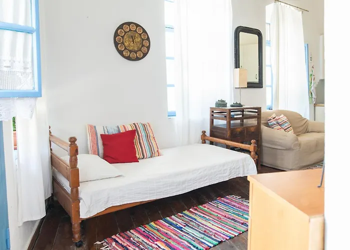 Imerios Nisyrian House بيت للعطل *